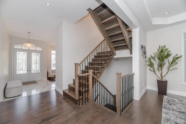 53 Threshing Mill Boulevard, Oakville - photo 33