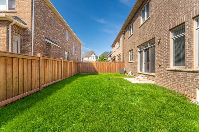 53 Threshing Mill Boulevard, Oakville - photo 57