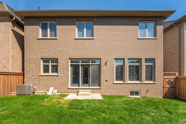 53 Threshing Mill Boulevard, Oakville - photo 60