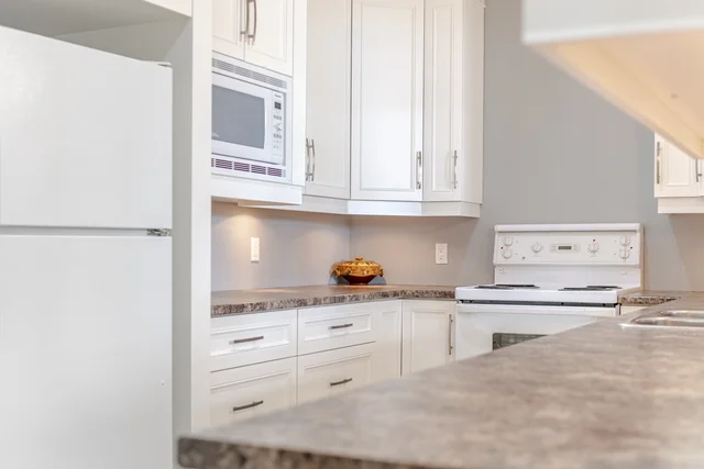 86 Canters Close, Kitchener - photo 107