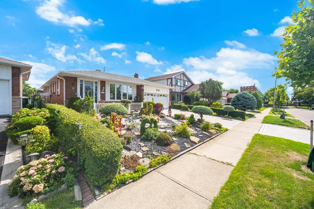 3187 Ibbetson Crescent, Mississauga - photo 5