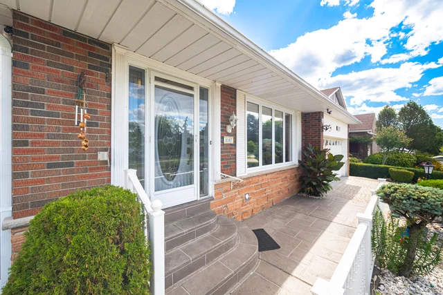 3187 Ibbetson Crescent, Mississauga - photo 8