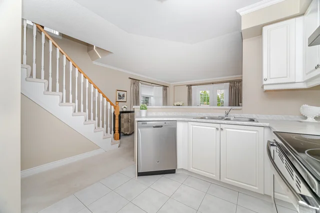 53 Kildonan Crescent, Waterdown - photo 13
