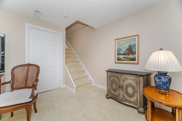 53 Kildonan Crescent, Waterdown - photo 35