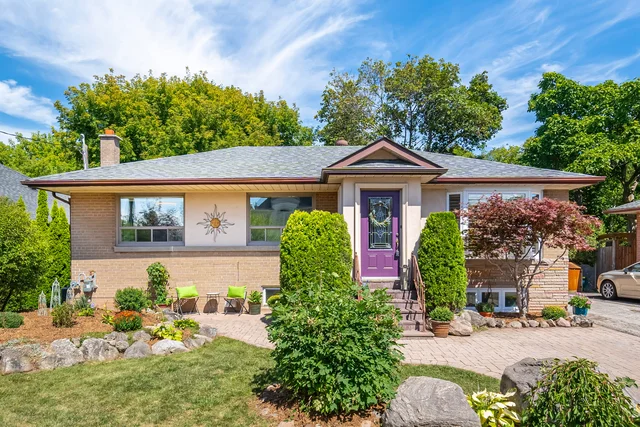1539 Pembroke Drive, Oakville - photo 1