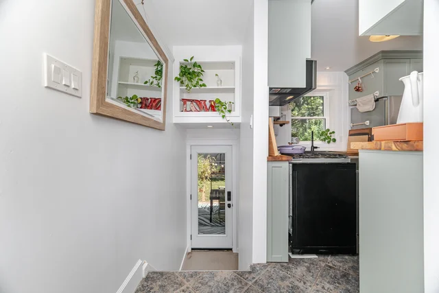 1539 Pembroke Drive, Oakville - photo 30