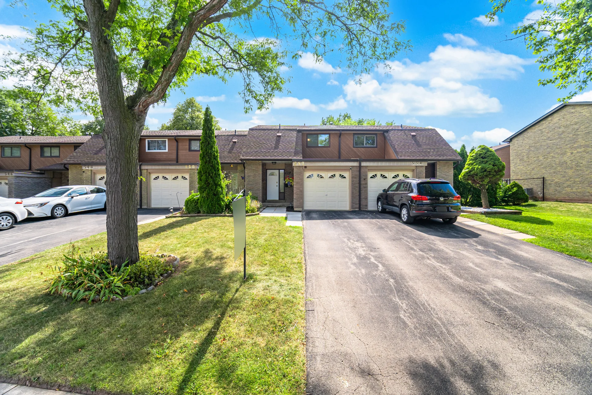 552 Pinedale Avenue, Burlington - photo 4