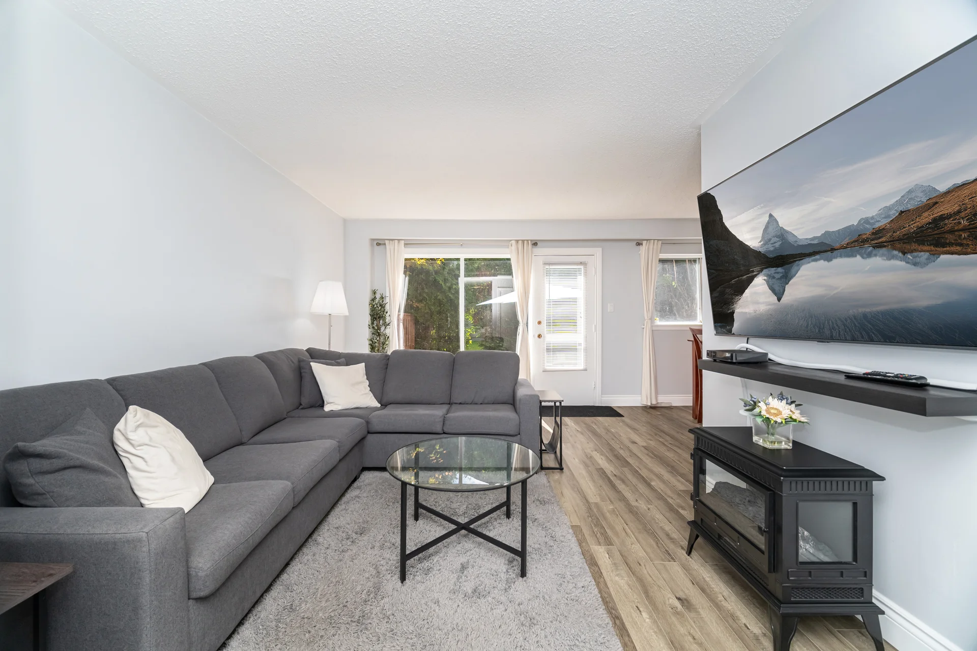 552 Pinedale Avenue, Burlington - photo 14