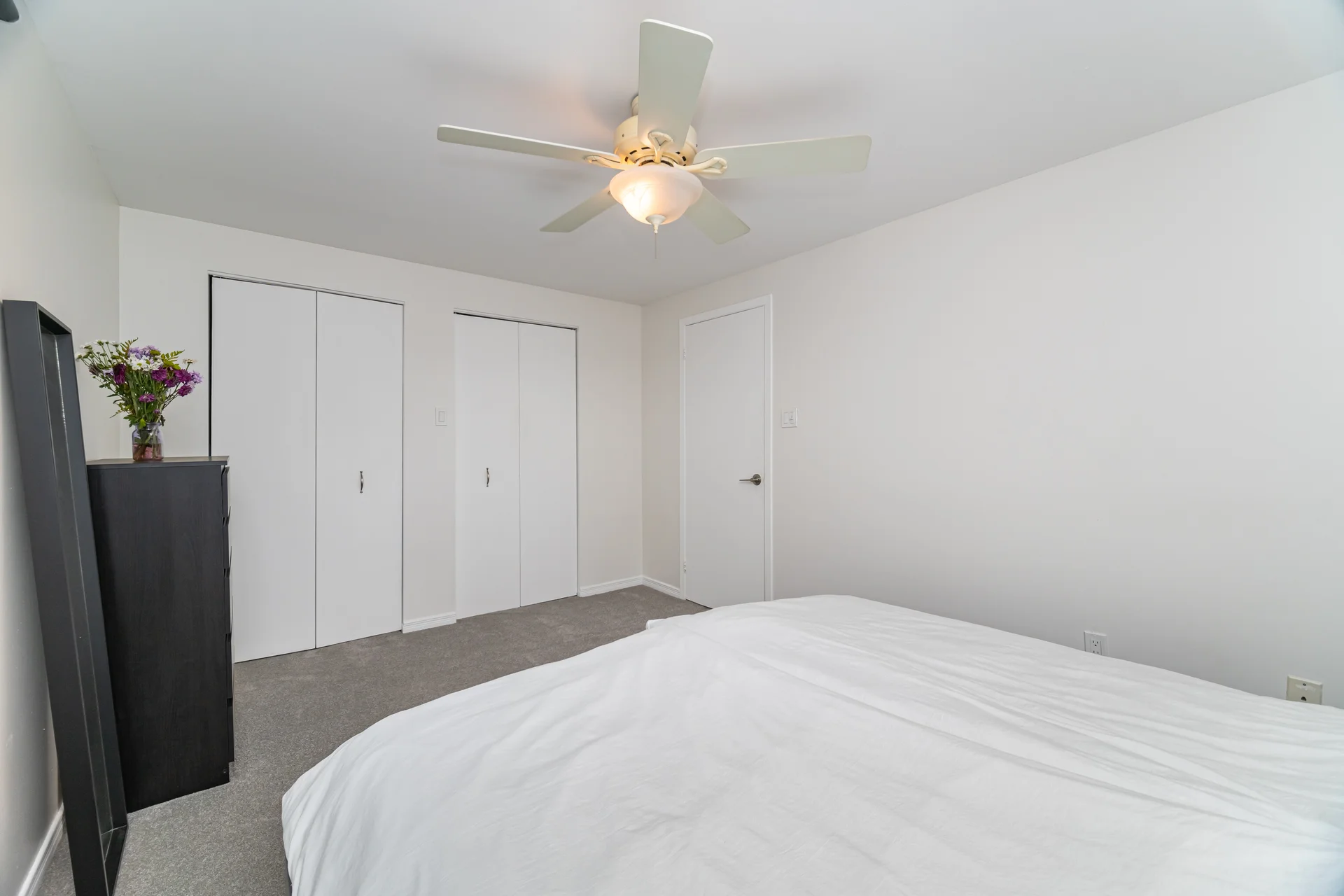 552 Pinedale Avenue, Burlington - photo 30