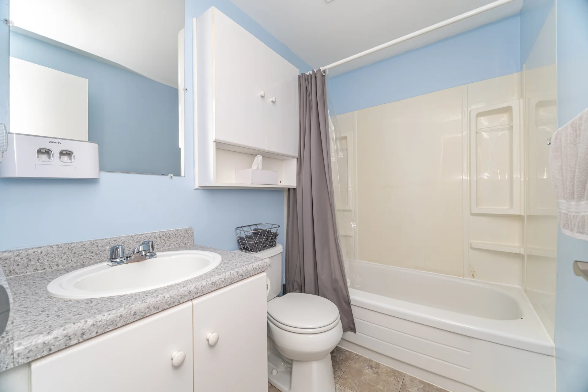 552 Pinedale Avenue, Burlington - photo 35