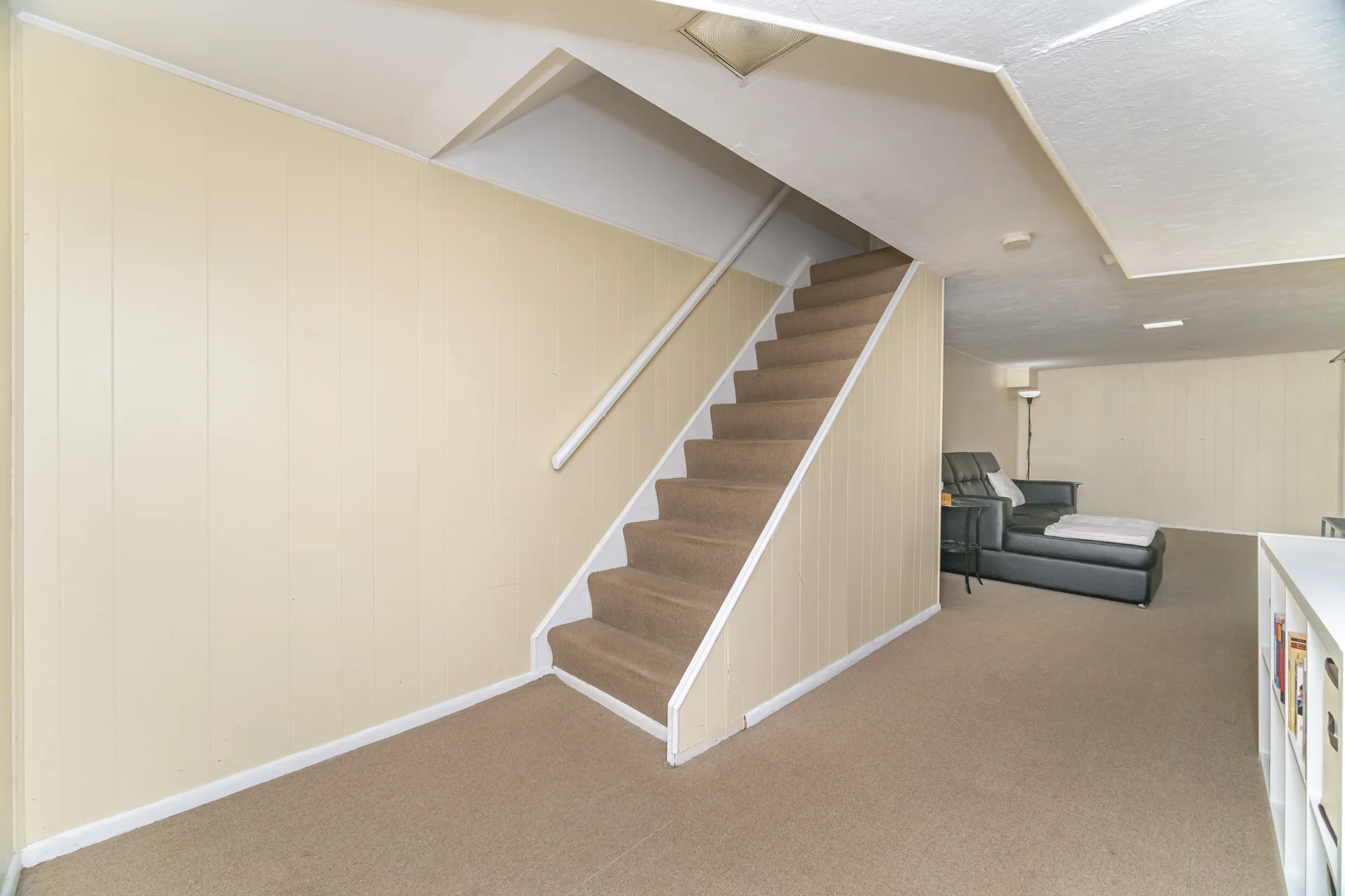 552 Pinedale Avenue, Burlington - photo 37