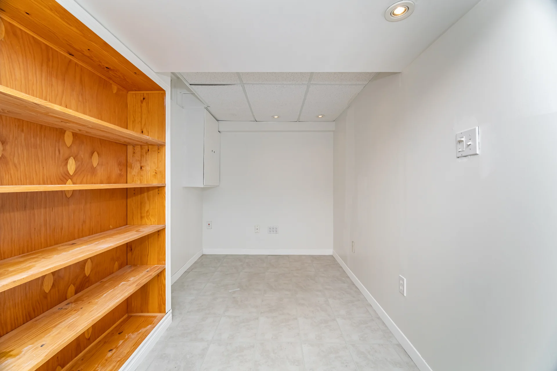 552 Pinedale Avenue, Burlington - photo 41