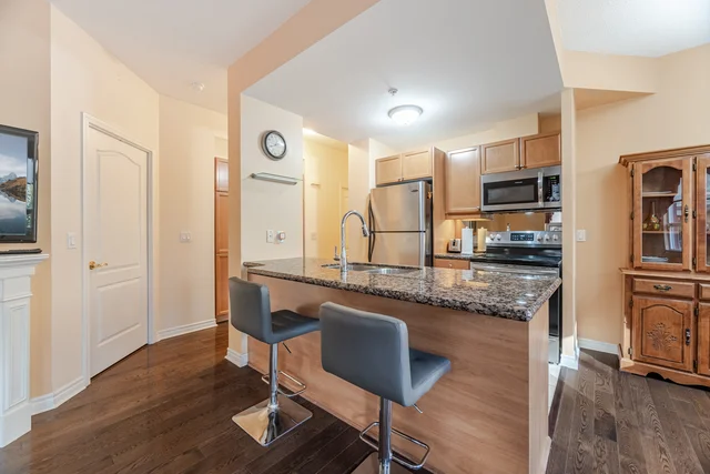 #209-350 Princess Royal Drive, Mississauga - photo 11