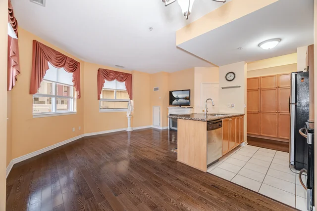 #209-350 Princess Royal Drive, Mississauga - photo 18