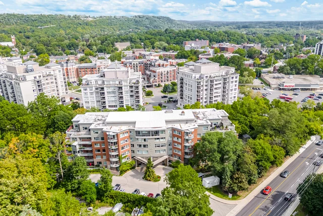 #204-77 Governors Road, Dundas - photo 1
