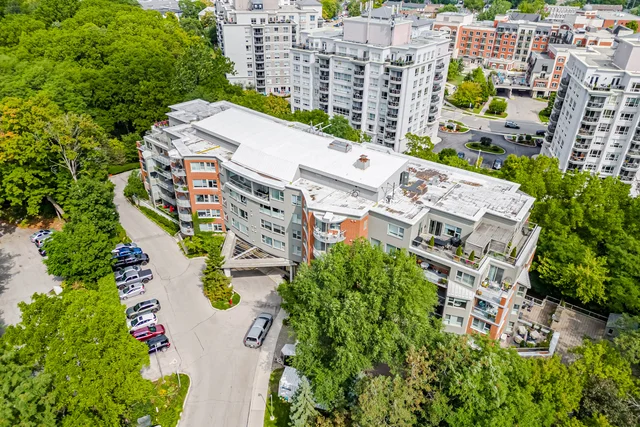 #204-77 Governors Road, Dundas - photo 2