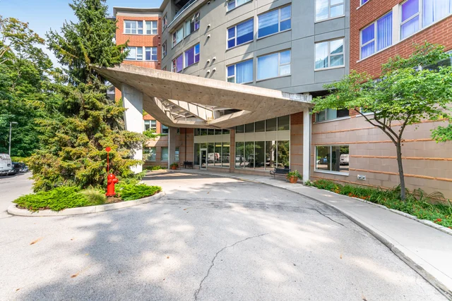 #204-77 Governors Road, Dundas - photo 4