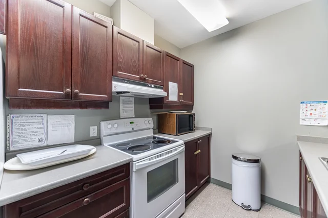 #204-77 Governors Road, Dundas - photo 58