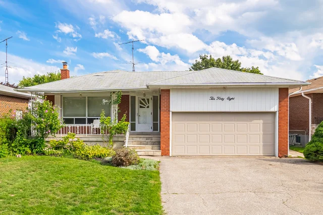 1048 Melton Drive, Mississauga - photo 1