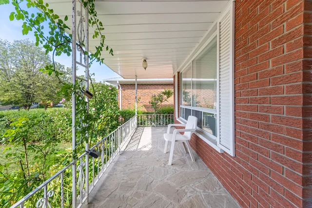 1048 Melton Drive, Mississauga - photo 7