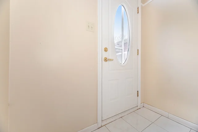 1048 Melton Drive, Mississauga - photo 22