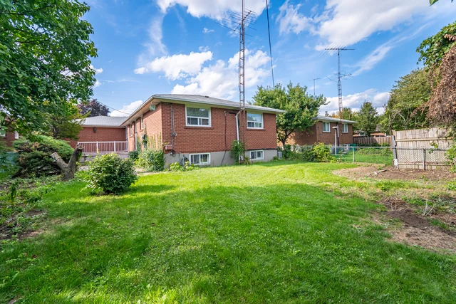 1048 Melton Drive, Mississauga - photo 38