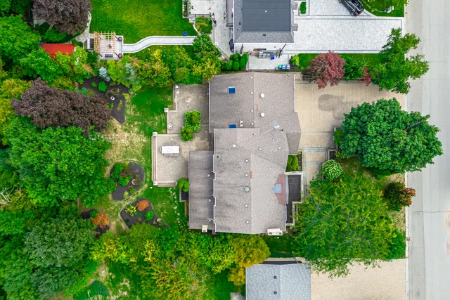 2197 Courrier Lane, Mississauga - photo 3