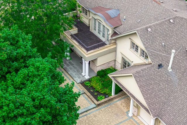 2197 Courrier Lane, Mississauga - photo 6