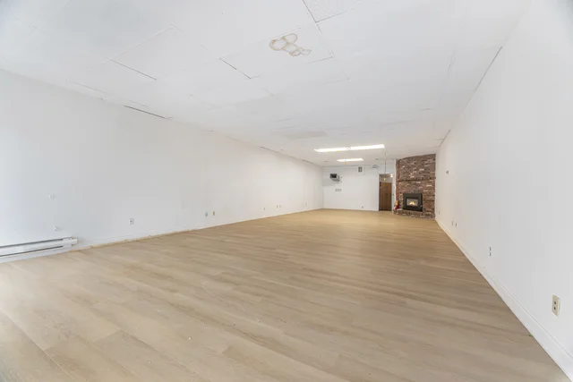Unit2-481 Dundas Street West, Belleville - photo 15