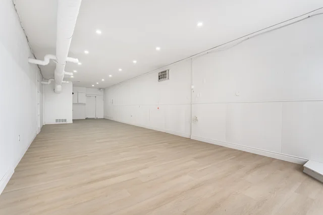 Unit6-481 Dundas Street West, Belleville - photo 14