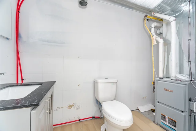 Unit6-481 Dundas Street West, Belleville - photo 22
