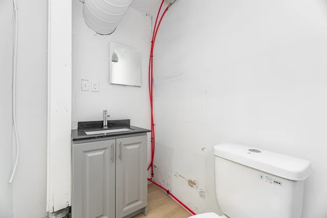 Unit6-481 Dundas Street West, Belleville - photo 23