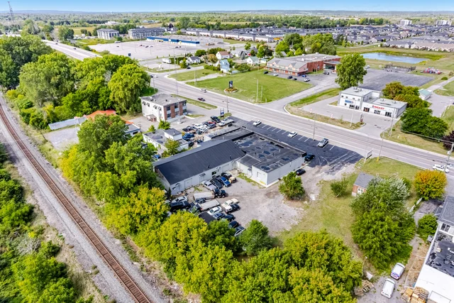 Unit6-481 Dundas Street West, Belleville - photo 32