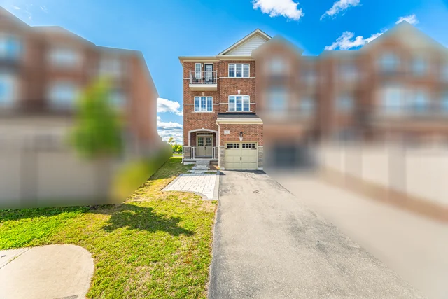 99 Burke Street, Hamilton - photo 2