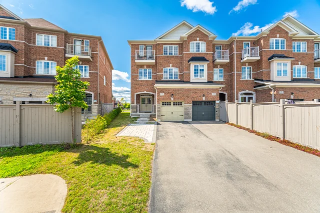 99 Burke Street, Hamilton - photo 3