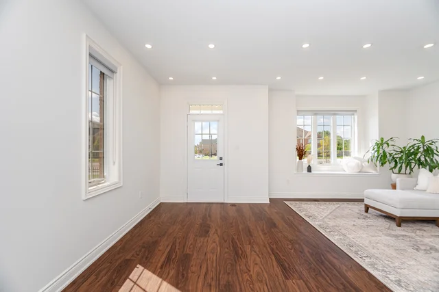 99 Burke Street, Hamilton - photo 15