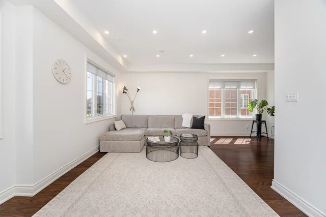 99 Burke Street, Hamilton - photo 23