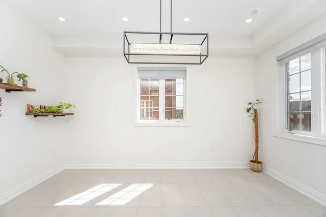 99 Burke Street, Hamilton - photo 28