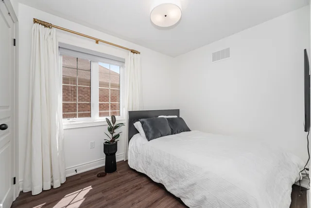 99 Burke Street, Hamilton - photo 56