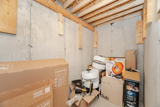 99 Burke Street, Hamilton - photo 62