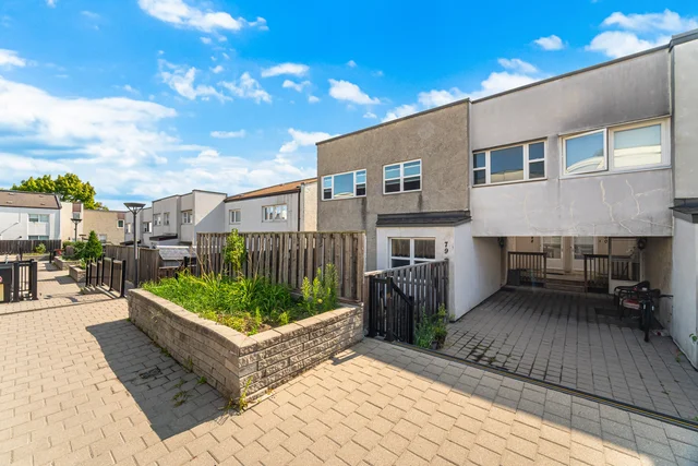#79-3050 Constitution Boulevard, Mississauga - photo 4