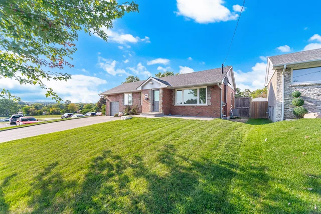 600 Ridgeway Avenue, Oshawa - photo 5