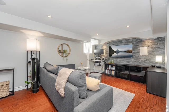 600 Ridgeway Avenue, Oshawa - photo 37