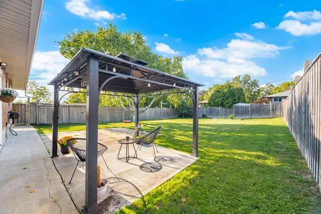 600 Ridgeway Avenue, Oshawa - photo 48
