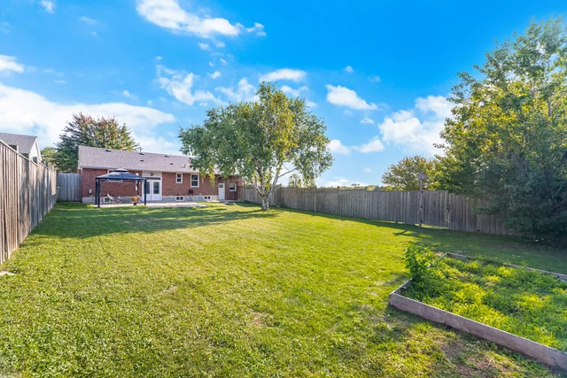 600 Ridgeway Avenue, Oshawa - photo 52