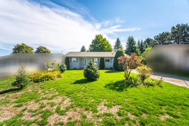 3 Hickory Court, New Tecumseth - photo 2