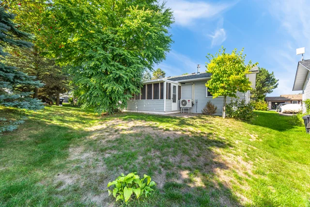 3 Hickory Court, New Tecumseth - photo 35