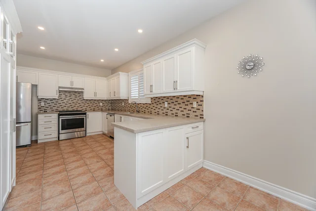 107 Cupola Crescent, Woodbridge - photo 18