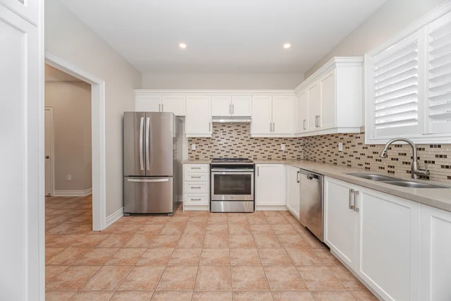 107 Cupola Crescent, Woodbridge - photo 19