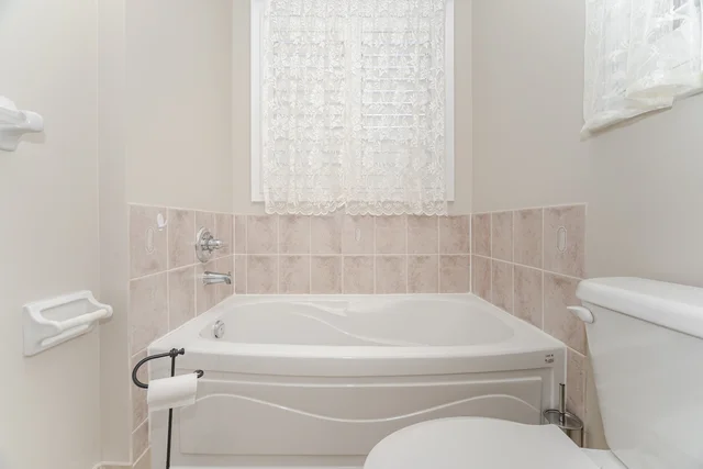 107 Cupola Crescent, Woodbridge - photo 36